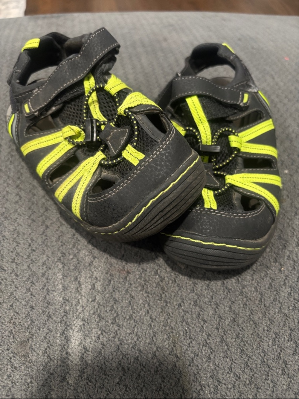 ⭐️ 2/$10 - Kids Black and Neon Green Closed-Toe Sandals